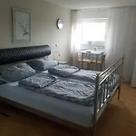 Rooming24, Kleine Pension